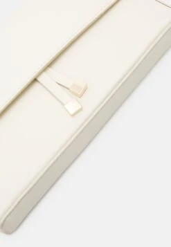 Anna Field Clutch - Off-White 9 Anna Field Clutch - Off-White -Anna Field 954e9aebdd0b42d4aca010fa6094738a