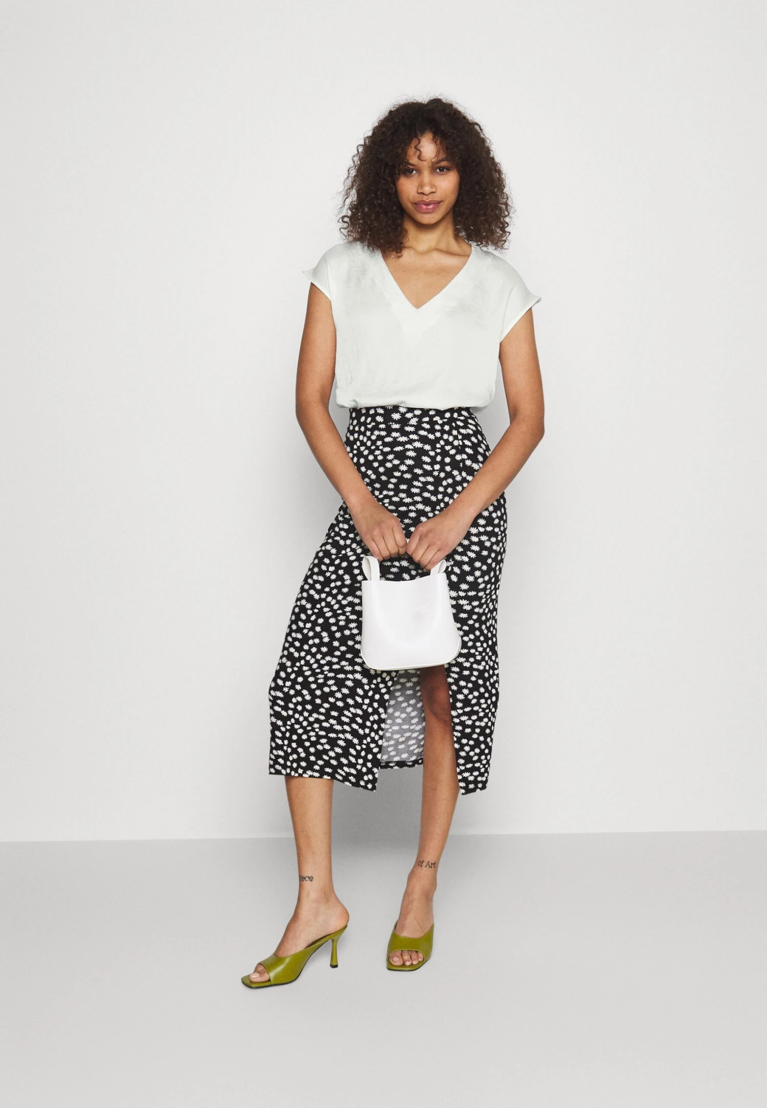 T-Shirt Basic - Off-White 2 T-Shirt Basic - Off-White - Afbeelding 2