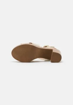 Anna Field Leather - Clogs - Gold 10 Anna Field Leather - Clogs - Gold -Anna Field c95af7d05a63474b913a1d5ee16420ad