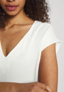 T-Shirt Basic - Off-White 11 T-Shirt Basic - Off-White -Anna Field cb23e57e99a94b01b89ff35dc94b1c39