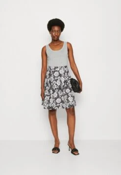 Anna Field -Anna Field cbe2b6577a07463daedf99b93bfb9b67