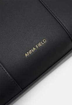Anna Field Awh-E754 / 502 - Blue - Laptoptas - Black 7 Anna Field Awh-E754 / 502 - Blue - Laptoptas - Black -Anna Field d935dd68b2804a94abea5f57491bf5c1
