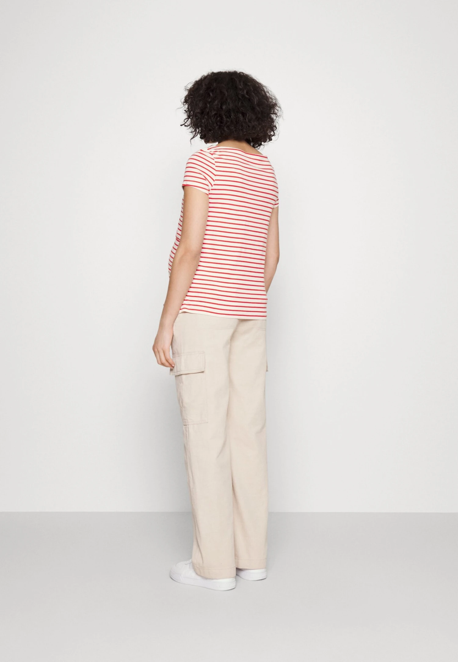 Maternity Long Tee- T-Shirt Basic - Red/Off-White 3 Maternity Long Tee- T-Shirt Basic - Red/Off-White - Afbeelding 3