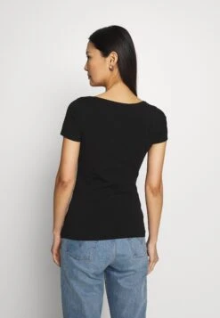 Anna Field 3 Pack - T-Shirt Basic - Black 9 Anna Field 3 Pack - T-Shirt Basic - Black -Anna Field e38ef28c2f414918b02e55332616a081