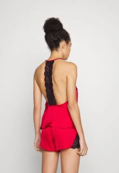 Anna Field 4 Piece Gift Set - Pyjama - Black/Red 19 Anna Field 4 Piece Gift Set - Pyjama - Black/Red -Anna Field f10826b14a8f46d2a659fa13b35c53d6